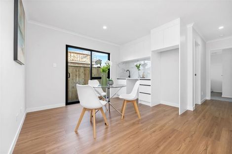 Photo of property in 103 Ennis Avenue, Pakuranga Heights, Auckland, 2010