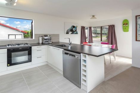 Photo of property in 1/15 Coubray Place, Botany Downs, Auckland, 2010