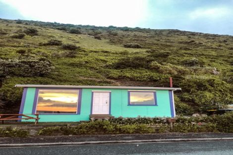 Photo of property in 130 Owhiro Bay Parade, Owhiro Bay, Wellington, 6023