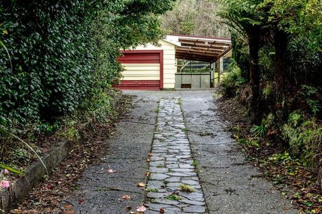 Photo of property in 9 Main Road, Harihari, 7884