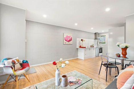 Photo of property in 4/119 Seabrook Avenue, New Lynn, Auckland, 0600