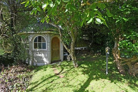 Photo of property in 26 Woburn Road, Northland, Wellington, 6012