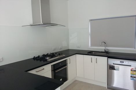 Photo of property in 36 Caribbean Drive, Unsworth Heights, Auckland, 0632