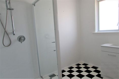 Photo of property in 14 Hickson Street, Featherston, 5710