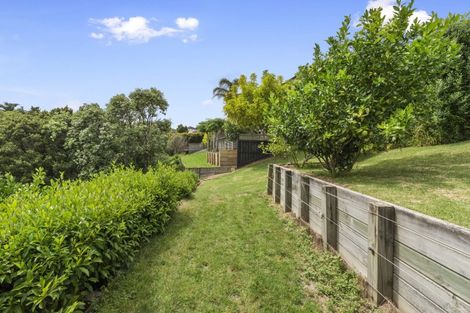 Photo of property in 156 Kittiwake Drive, Schnapper Rock, Auckland, 0632