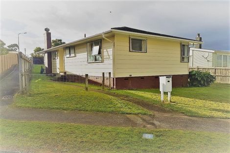 Photo of property in 18 Stipulate Place, Ascot Park, Porirua, 5024