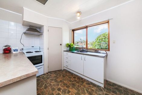 Photo of property in 1/68 Sorrel Crescent, Bucklands Beach, Auckland, 2012