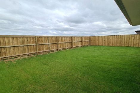 Photo of property in 62 Broadway Parade, Rolleston, 7615