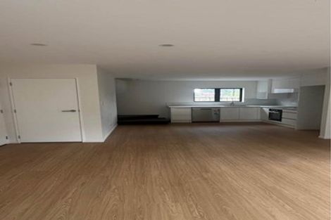 Photo of property in 2/71 Hillcrest Road, Papatoetoe, Auckland, 2025