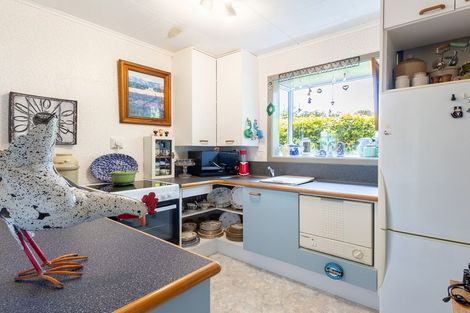 Photo of property in 15 Goldsborough Avenue, Raumati Beach, Paraparaumu, 5032