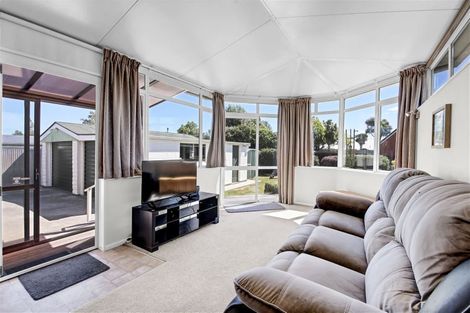 Photo of property in 8 Cardome Street, Bishopdale, Christchurch, 8053