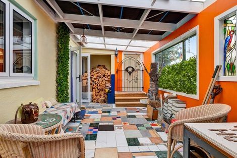 Photo of property in 20 Domett Street, Waitara, 4320