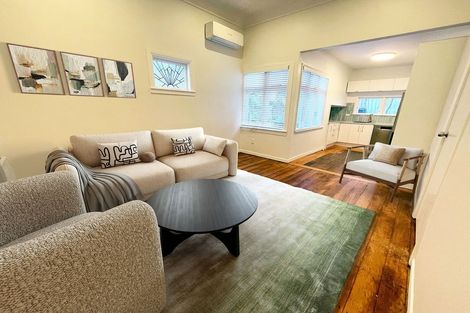 Photo of property in 95 Roxburgh Street, Mount Victoria, Wellington, 6011