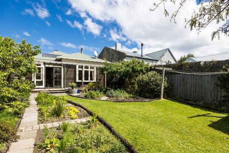 Photo of property in 76 Elm Row, Dunedin Central, Dunedin, 9016