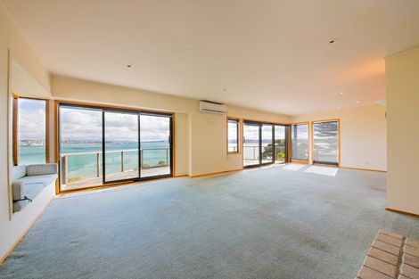 Photo of property in 106a Stanley Point Road, Stanley Point, Auckland, 0624