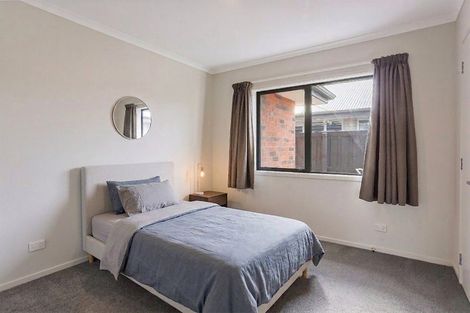 Photo of property in 66 Shillingford Boulevard, Rolleston, 7615