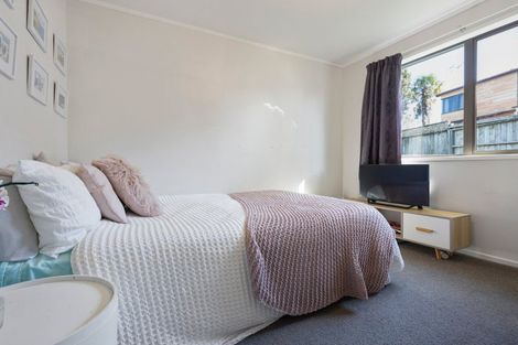 Photo of property in 205 Newcastle Road, Grandview Heights, Hamilton, 3200