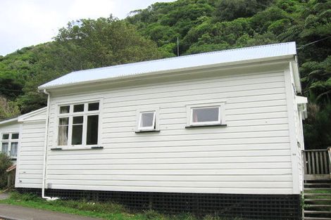 Photo of property in 92 Holloway Road, Aro Valley, Wellington, 6021