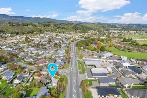 Photo of property in 1 Moeraki Road, Maoribank, Upper Hutt, 5018