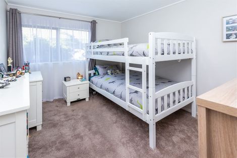 Photo of property in 2/230 Bucklands Beach Road, Bucklands Beach, Auckland, 2012