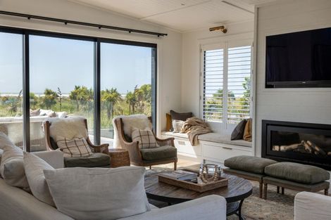 Photo of property in Kotuku Drive, Paraparaumu Beach, Paraparaumu, 5032