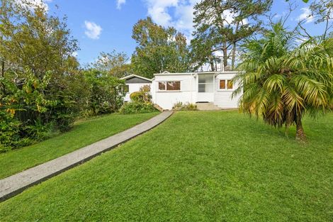 Photo of property in 2 Kay Road, Swanson, Auckland, 0614