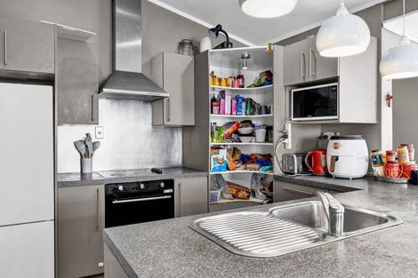 Photo of property in 103 Argyle Street, Hawera, 4610