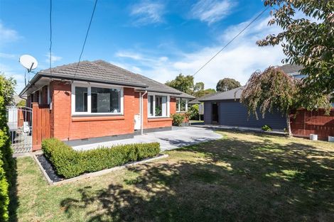 Photo of property in 27 Beatrice Place, Avonhead, Christchurch, 8042