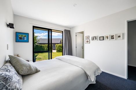 Photo of property in 65 Kelliher Drive, Wanaka, 9305