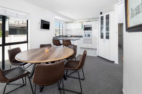 Photo of property in 1/156 Marine Parade, Mount Maunganui, 3116