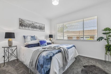 Photo of property in 2/25 Pinedale Place, Henderson, Auckland, 0610