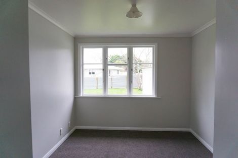 Photo of property in 36 Crewe Crescent, Hokowhitu, Palmerston North, 4410