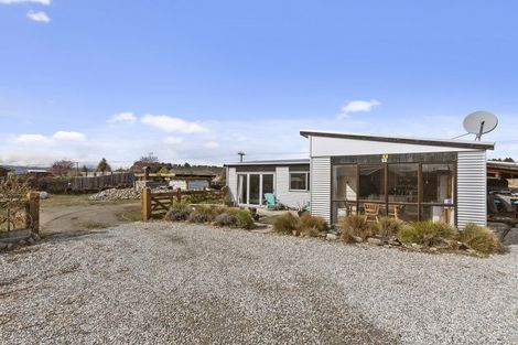 Photo of property in 43 Frye Crescent, Albert Town, Wanaka, 9305
