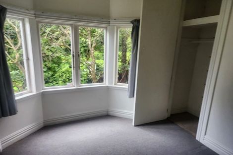 Photo of property in 56 Kelburn Parade, Kelburn, Wellington, 6012