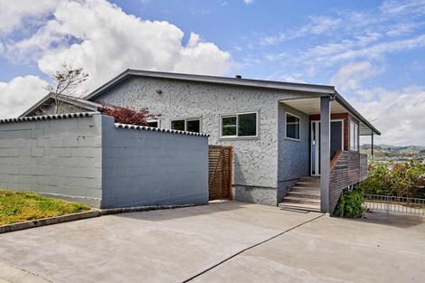 Photo of property in 54 Penryn Drive, Camborne, Porirua, 5026