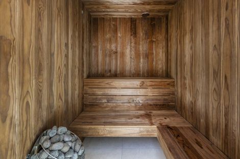 Photo of property in 93 Carlton Mill Road, Merivale, Christchurch, 8014