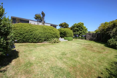 Photo of property in 26 Magdala Street, Kakanui, Oamaru, 9495