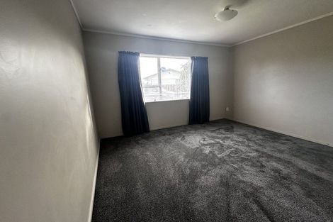Photo of property in 2/6 Kennington Drive, Clendon Park, Auckland, 2103