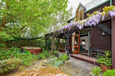 Photo of property in 10 Snowdon Place, Darfield, 7510