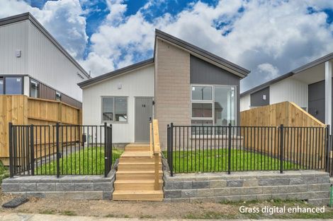 Photo of property in 10 Taiororua Avenue, Massey, Auckland, 0614