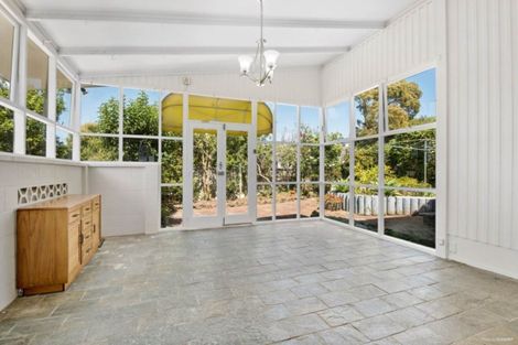 Photo of property in 5 Tiber Road, Forrest Hill, Auckland, 0620