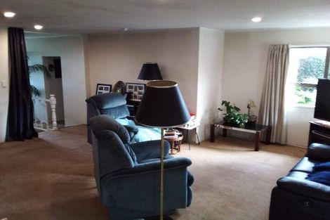 Photo of property in 2 Royal Road, Massey, Auckland, 0614