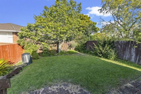 Photo of property in 6a Fayette Place, Te Atatu South, Auckland, 0610