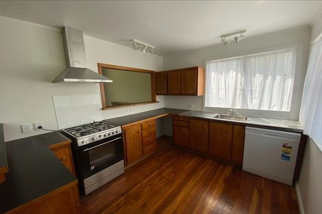 Photo of property in 82 Cambridge Road, Hillcrest, Hamilton, 3216