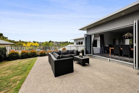 Photo of property in 188 Heta Road, Highlands Park, New Plymouth, 4312
