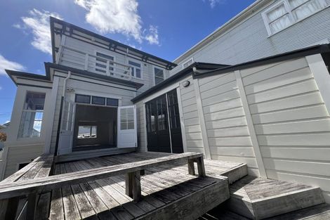 Photo of property in 78 Pirie Street, Mount Victoria, Wellington, 6011
