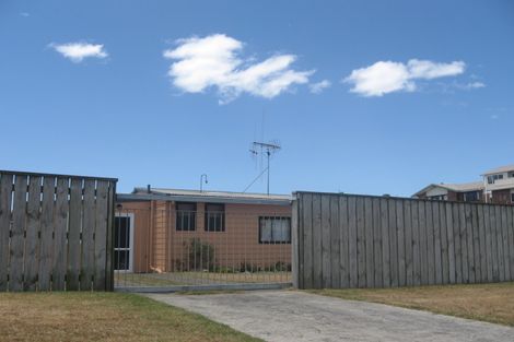 Photo of property in 95 Pukehina Parade, Pukehina, Te Puke, 3189