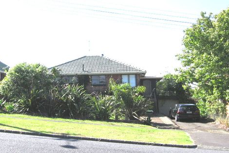 Photo of property in 2/18 Waratah Street, Birkenhead, Auckland, 0626