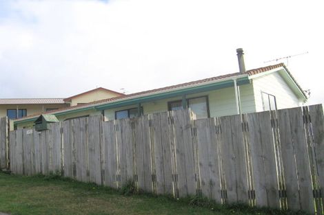 Photo of property in 4 Maracas Crescent, Grenada Village, Wellington, 6037