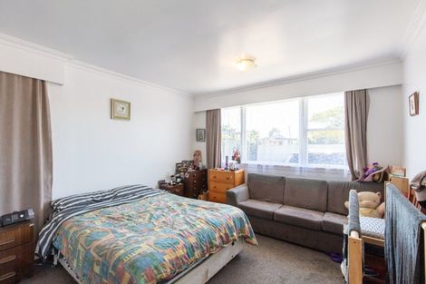 Photo of property in 98 Queen Street West, Levin, 5510